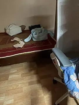 Mina048 webcam