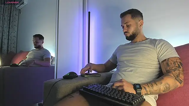 nicholasX1 webcam