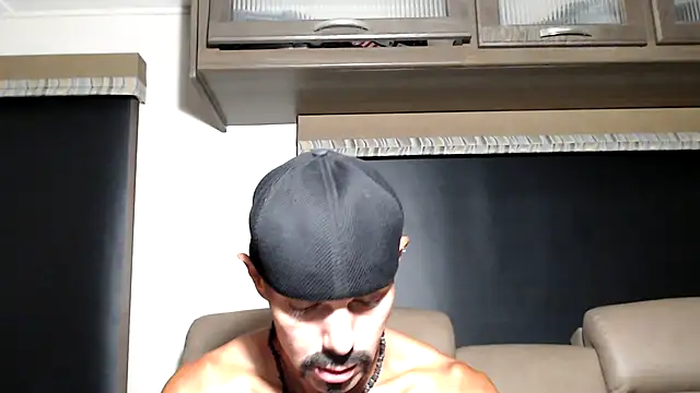 ThickD2C live cam