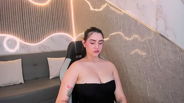 DakotaRussell_ webcam