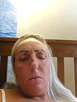 theblondecocklover webcam