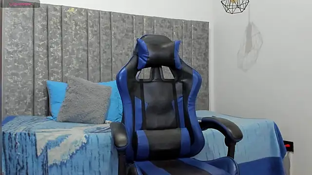 Calvin_Hunter webcam