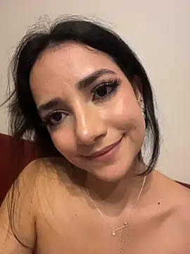 EmmyBullockk webcam