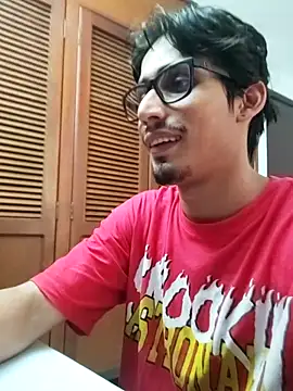 SrIncognito666 webcam