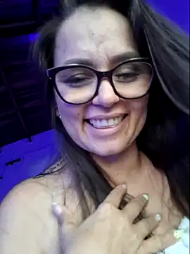 MariaPau_83 webcam