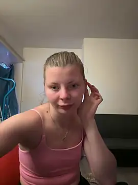 LittleKateBJ live sex cam