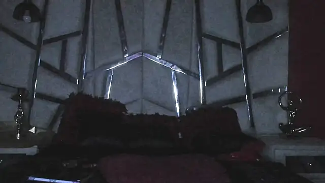 JuliaSinclair webcam