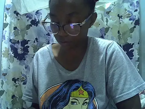 ElianeHot webcam