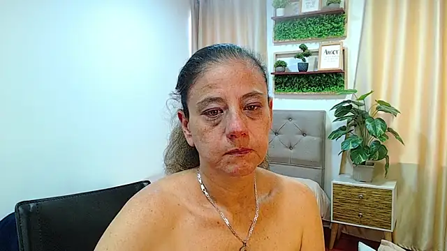 sasi_luna webcam