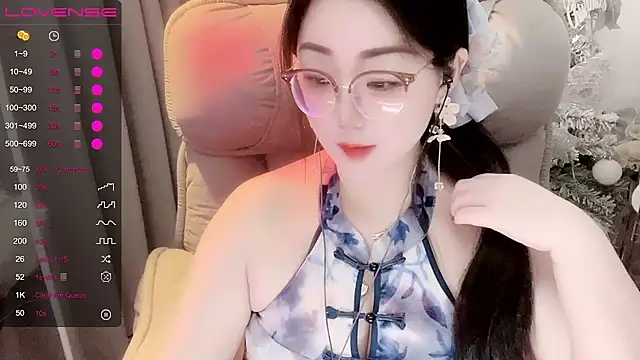 Monica-666888- webcam