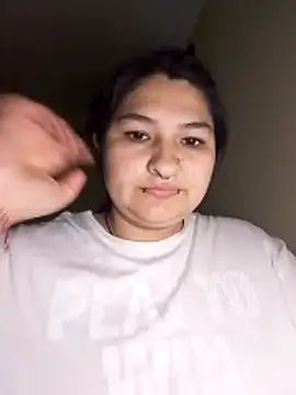 LauraHorny69 webcam