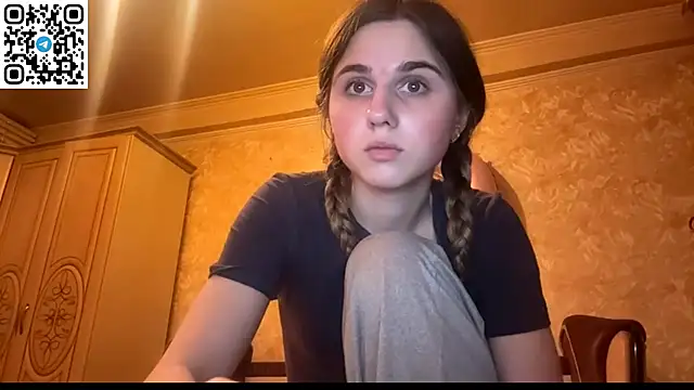 LovelySilk_63 webcam