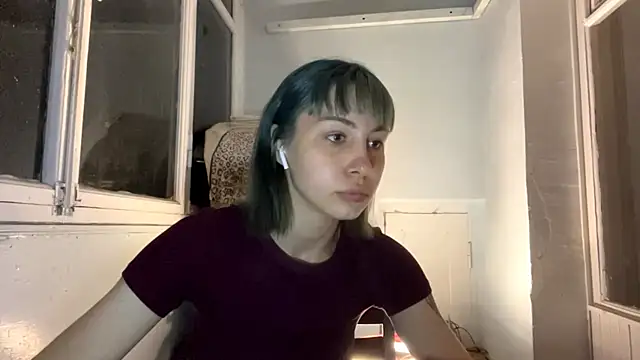 SuccubKira webcam