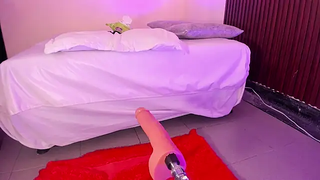 ArianaBaker webcam