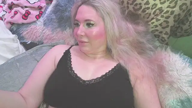 TheCougarNextDoor webcam