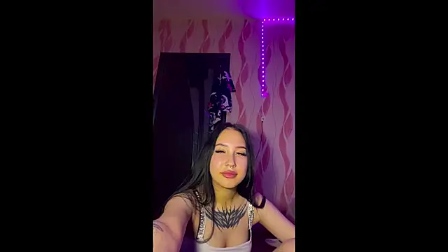 Greeneyedlauren webcam