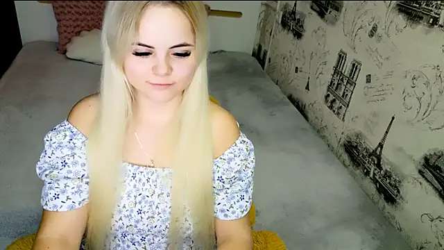 lovely-eyes webcam