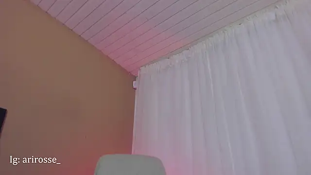 ariana_rosse__ webcam