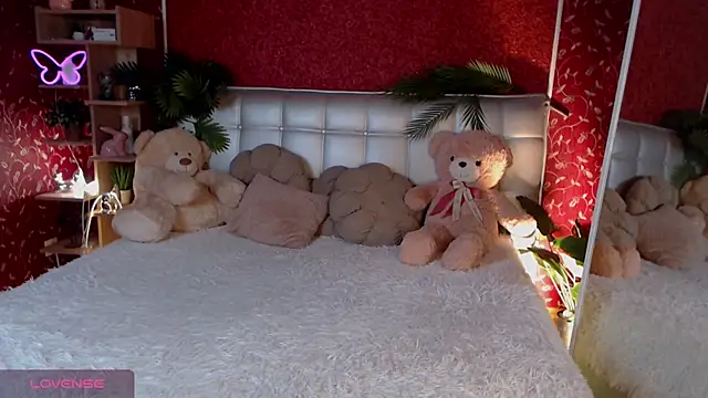 AuroraAksnesss live sex cam