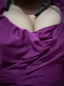 kaviyaponnu0987 webcam