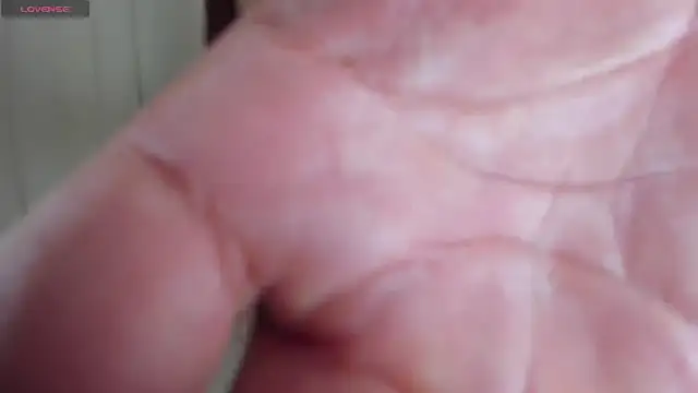 Golden_Passion webcam