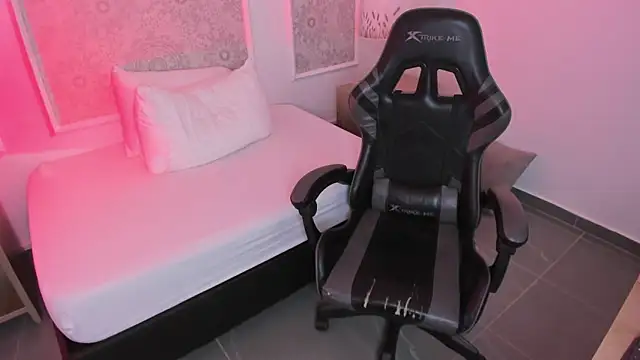 sophia_solerr webcam