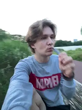 your_boy_NL webcam