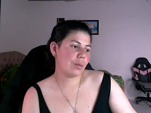 katiaerotic webcam