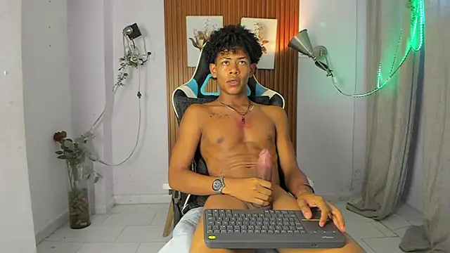 Alexis_21cm webcam