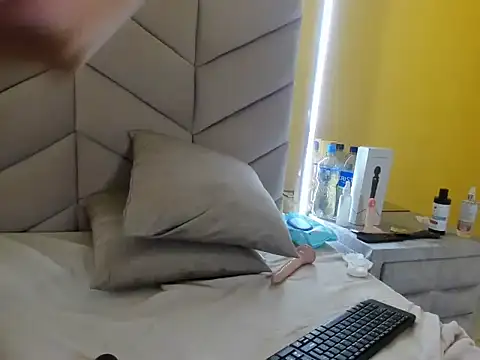ElaVictoria webcam