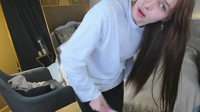ChloeSunny webcam