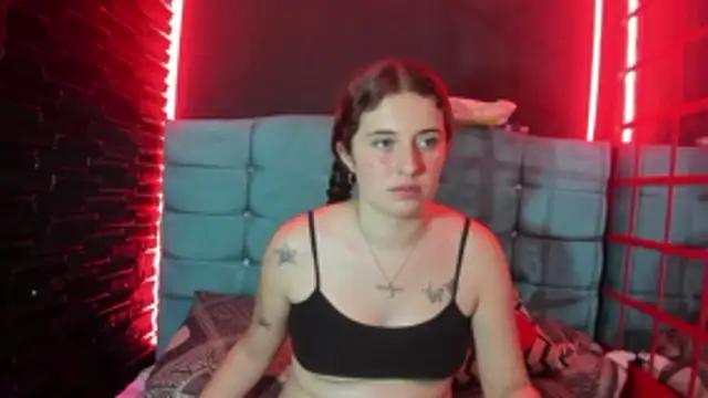 Cherry_Boom18 webcam