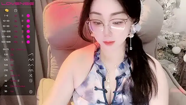 Monica-666888- webcam