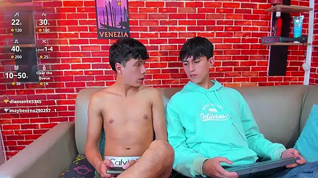 Hoot_boyss_ webcam