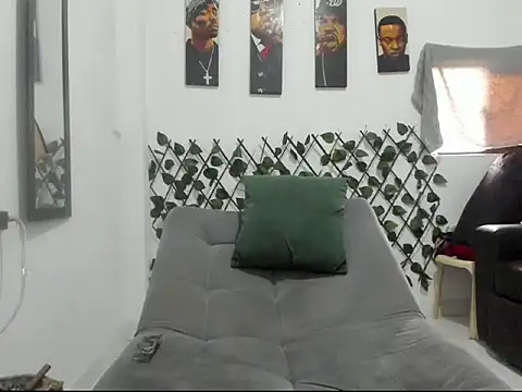 Latins_Boss webcam