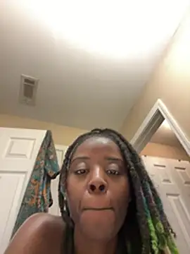 thechocolatepeach live sex cam