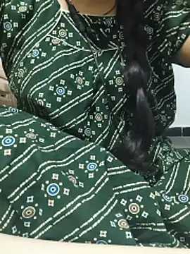 sweetylove01 webcam