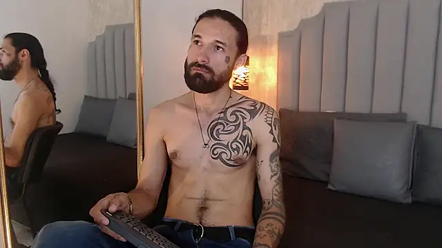 Hisoka_011 webcam