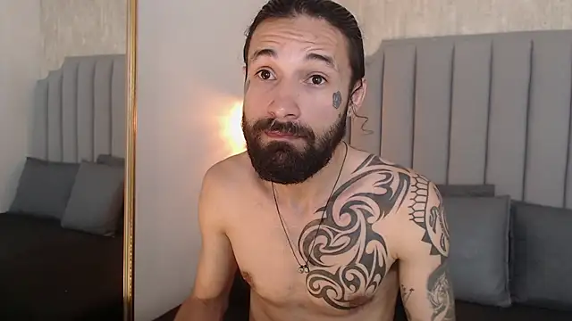 Hisoka_011 webcam