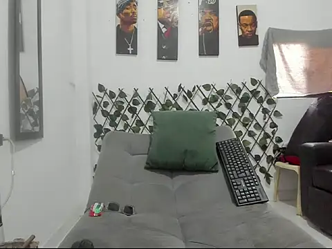 Latins_Boss webcam