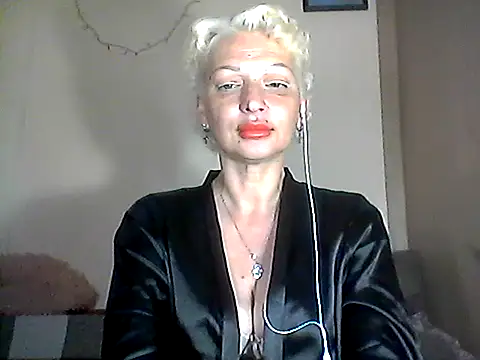 MaryJane441 webcam