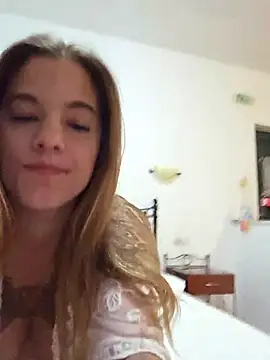 Luna_Lynn webcam