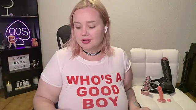 MargotGrey webcam