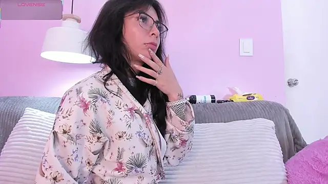 hiyakasudere (F young) - drink squirt