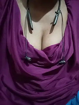 kaviyaponnu0987 webcam