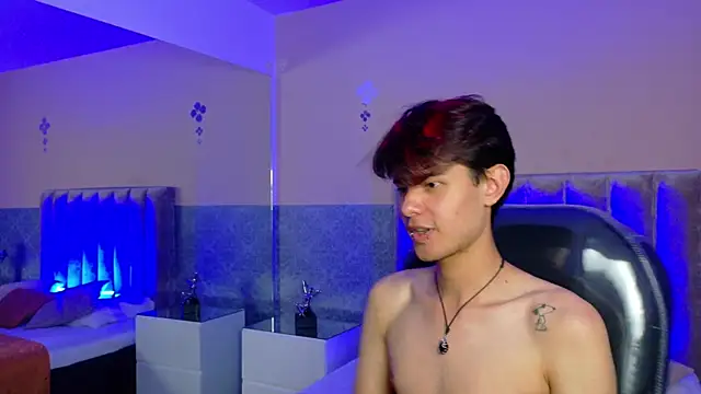 Derek_Sinn webcam