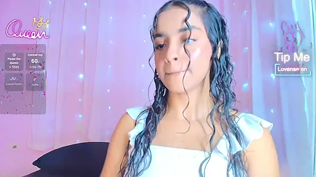 SunnyGilmoree webcam