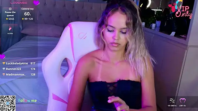 Stacy_Tyler webcam