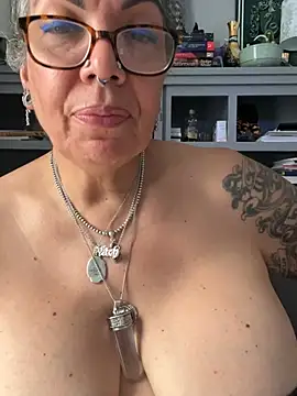 dieseldame1313 live sex cam