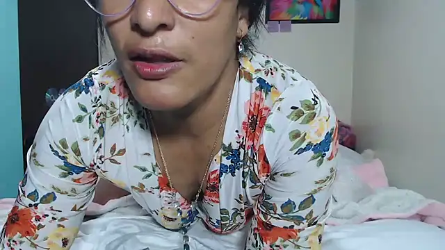 kateleyagrey webcam